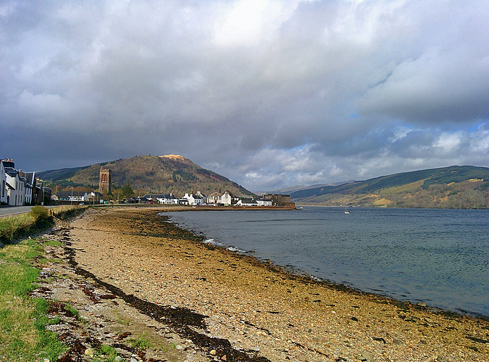 Picture of a small coastal village on an April day