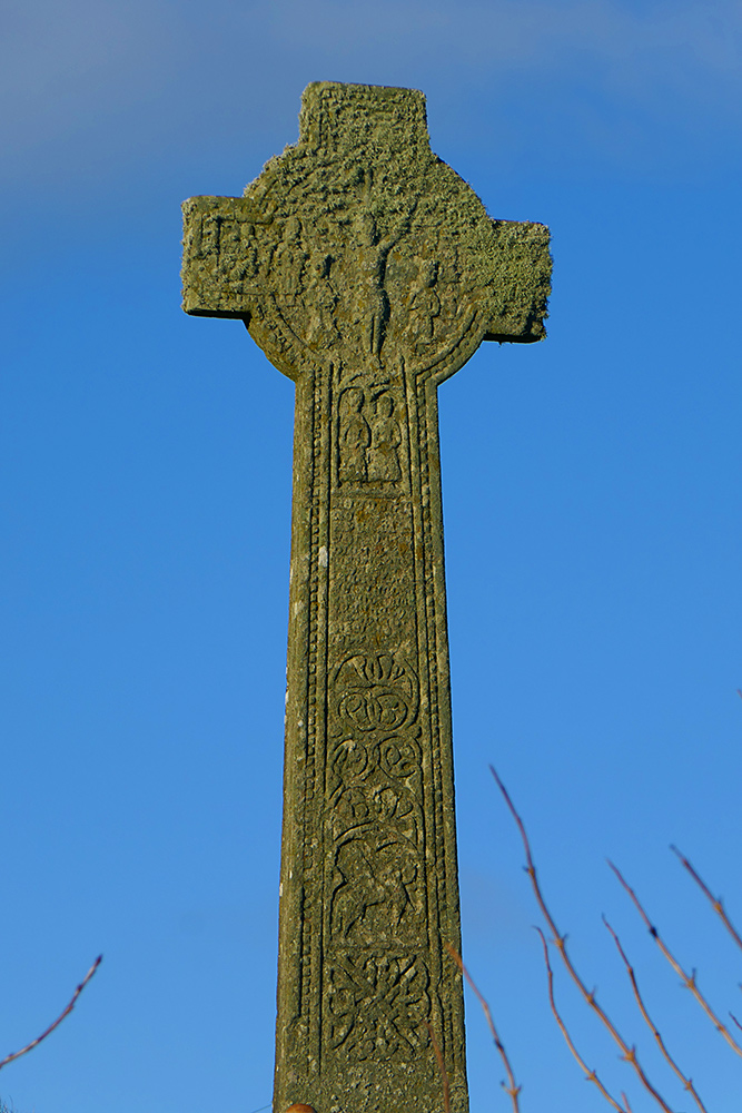 Picture of the Kilchoman Celtic cross on a bright sunny day in November 2025